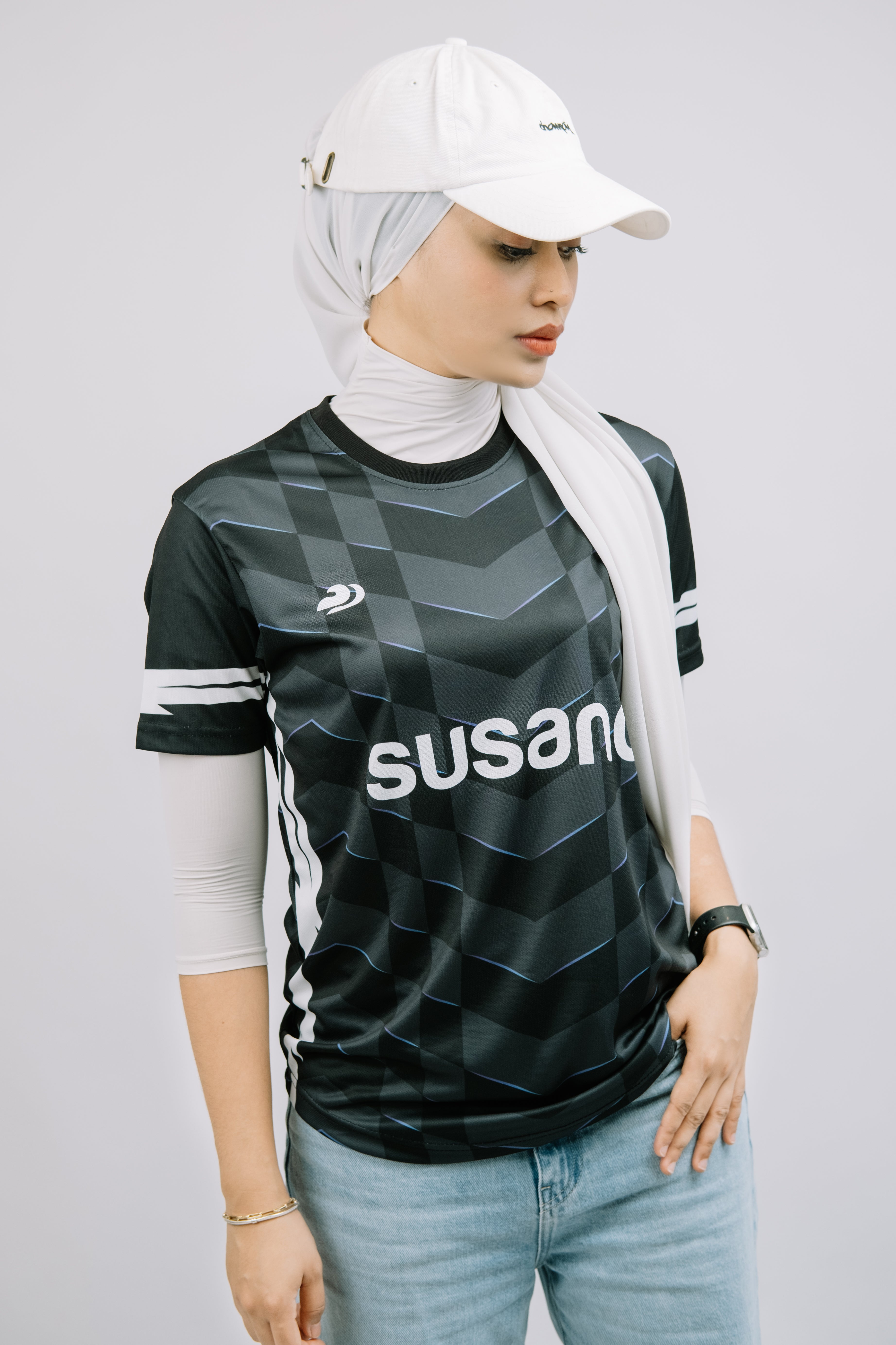 CLEARANCE SALE – SUSANO